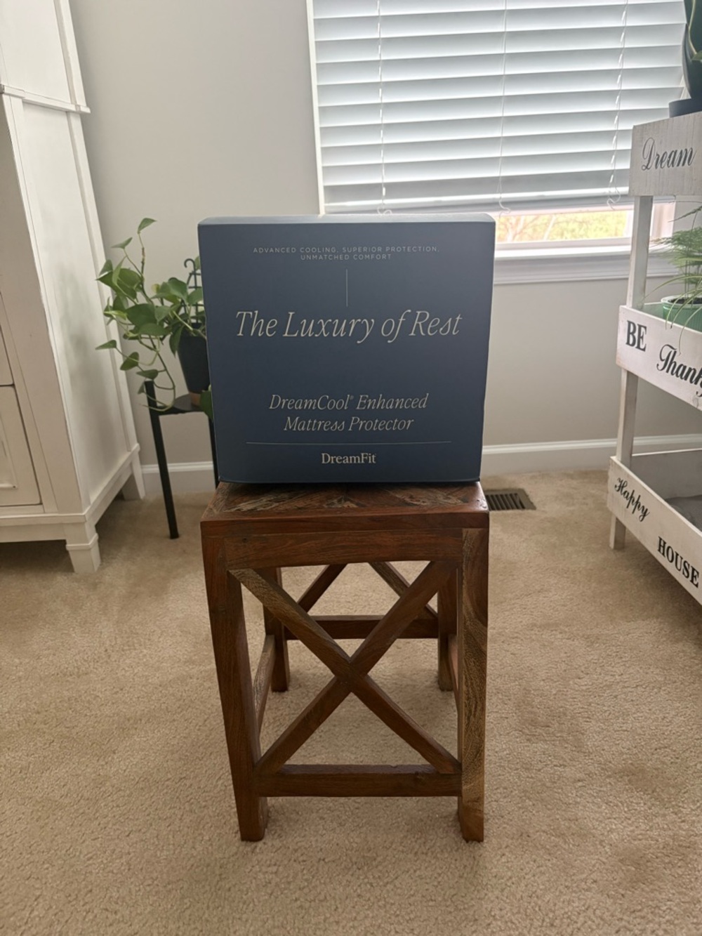 DreamFit 4-Degree Dream Cool Performance Fabric Mattress Protector, Split King,